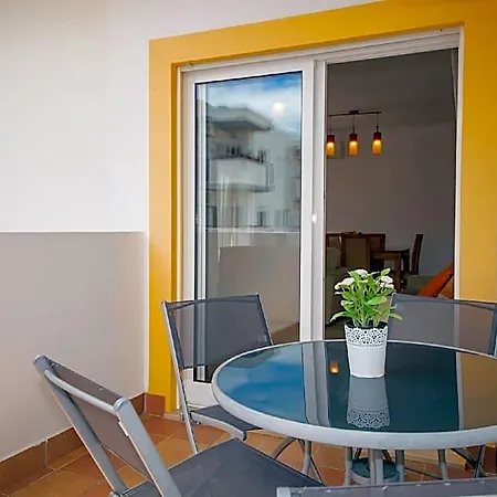 B41 - Windmill Modern With Pool Hotel Lagos