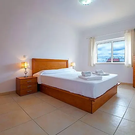 B41 - Windmill Modern With Pool Lagos