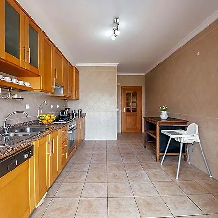 B41 - Windmill Modern With Pool 4*